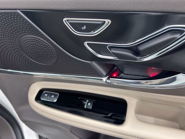 Used 2023 Lincoln Corsair AWD w/ Equipment Group 101A image 26