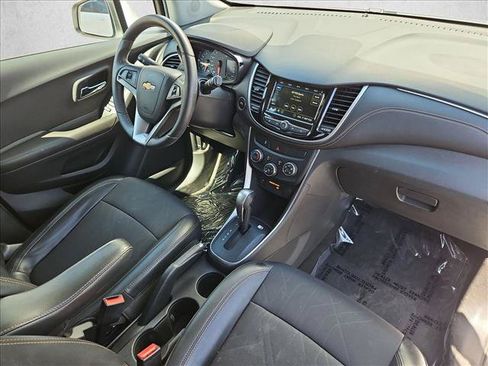 Certified 2018 Chevrolet Trax LT w/ LT Convenience Package AWD/4WD image 27