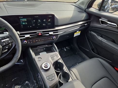New 2026 Kia Sportage EX image 22