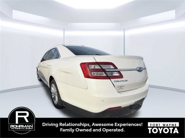 Used 2015 Ford Taurus SEL FWD image 4