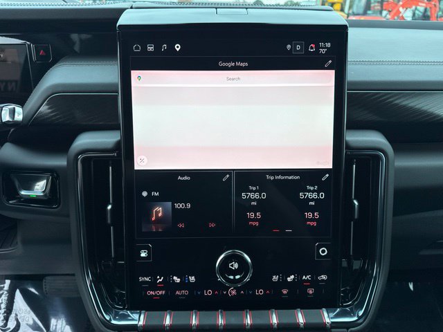 Certified 2025 GMC Yukon AT4 w/ Technology Package AWD/4WD image 13
