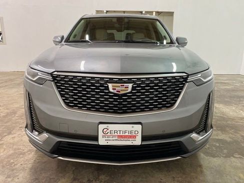 Used 2025 Cadillac XT6 Premium Luxury w/ Technology Package FWD image 8