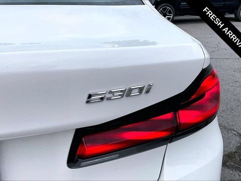 Used 2021 BMW 530i w/ Convenience Package RWD image 24