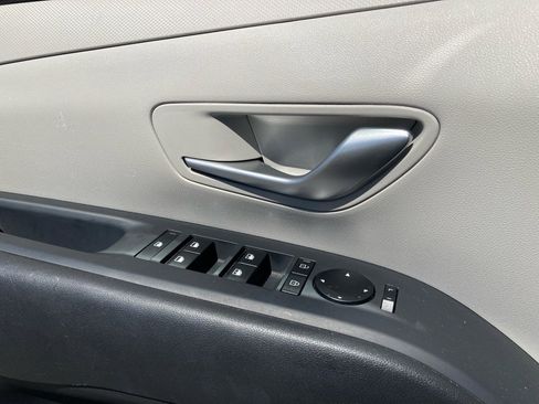 Used 2025 Hyundai Tucson SEL image 12