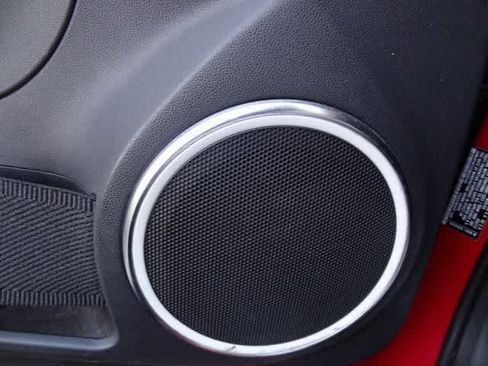 Used 2012 Volkswagen Beetle 2.5 image 9