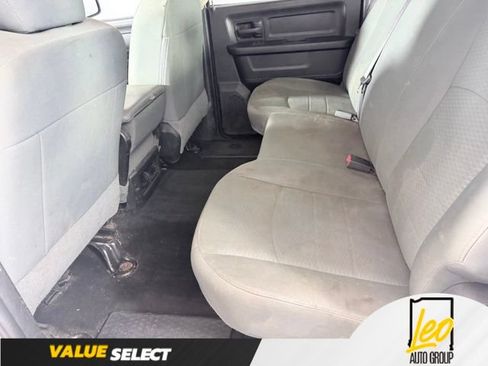 Used 2017 RAM 1500 Express AWD/4WD image 15