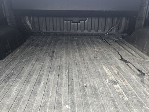 Used 2022 Chevrolet Silverado 1500 Custom image 9