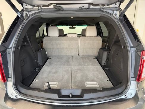 Used 2013 Ford Explorer XLT FWD image 33