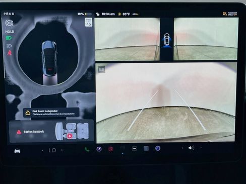 Used 2024 Tesla Model Y Long Range RWD image 17