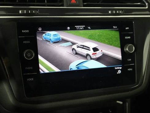 Used 2023 Volkswagen Tiguan SE R-Line FWD image 29
