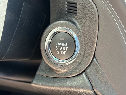 Used 2022 Subaru Outback Premium image 14