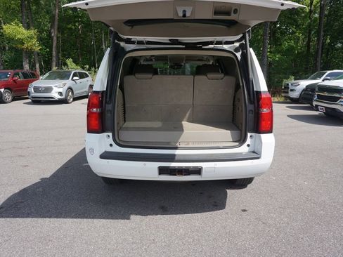 Used 2016 Chevrolet Tahoe LT w/ Luxury Package AWD/4WD image 16