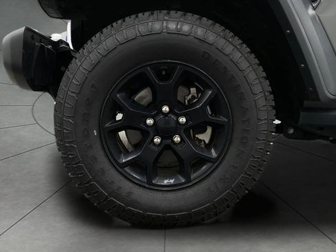 Used 2023 Jeep Wrangler Unlimited Sport image 13