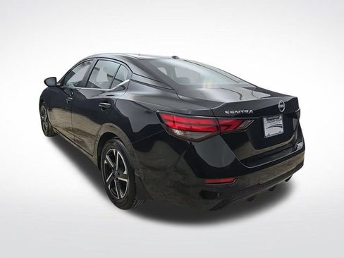 Used 2025 Nissan Sentra SV FWD image 8