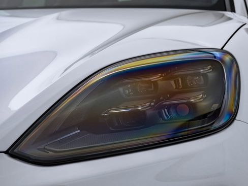 New 2026 Porsche Cayenne Coupe image 7