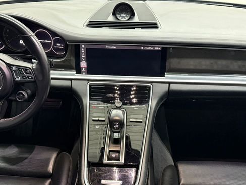 Used 2019 Porsche Panamera Turbo image 14