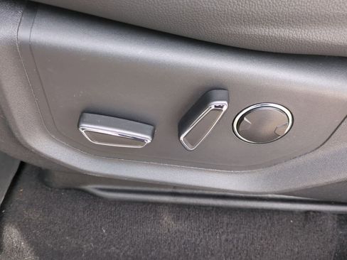 Used 2023 Ford Expedition Max Limited image 17