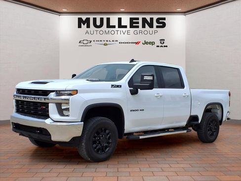 Used 2023 Chevrolet Silverado 2500 LT image 1