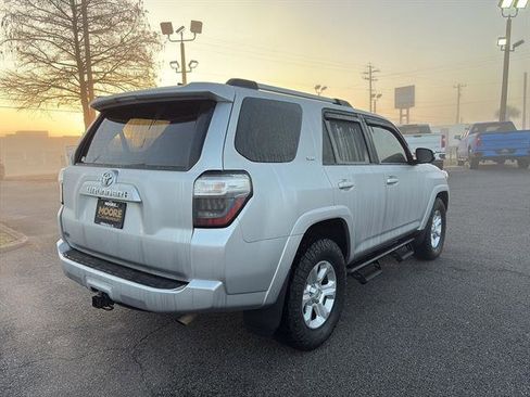 Used 2022 Toyota 4Runner SR5 Premium w/ Moonroof Package image 7
