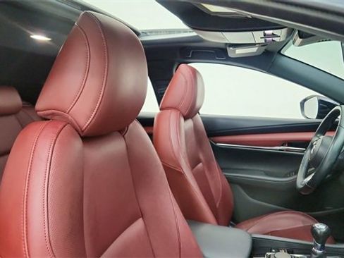 Used 2021 MAZDA MAZDA3 s image 22