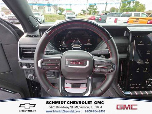 Used 2025 GMC Yukon AT4 Ultimate image 17