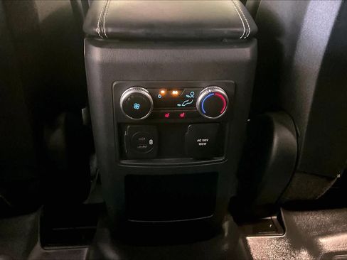 Used 2020 Ford Explorer ST w/ ST Street Pack image 33