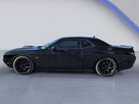 Used 2015 Dodge Challenger R/T image 5