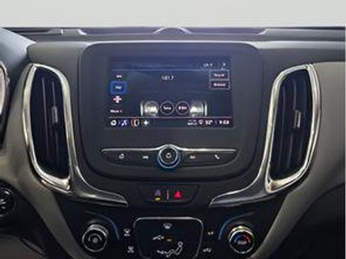 Used 2023 Chevrolet Equinox LS w/ LS Convenience Package image 19