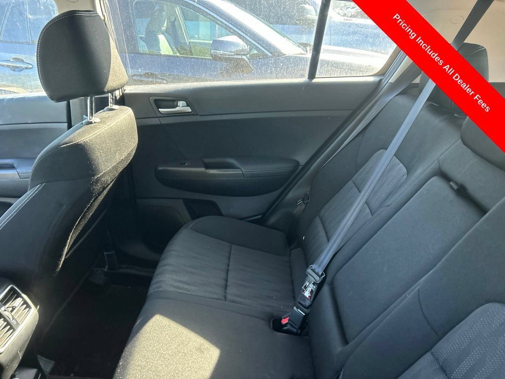 Used 2019 Kia Sportage LX FWD image 8