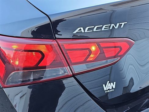 Used 2020 Hyundai Accent SE image 32