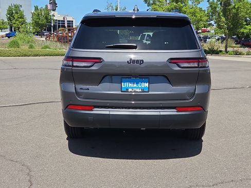 New 2026 Jeep Grand Cherokee L 4WD image 13