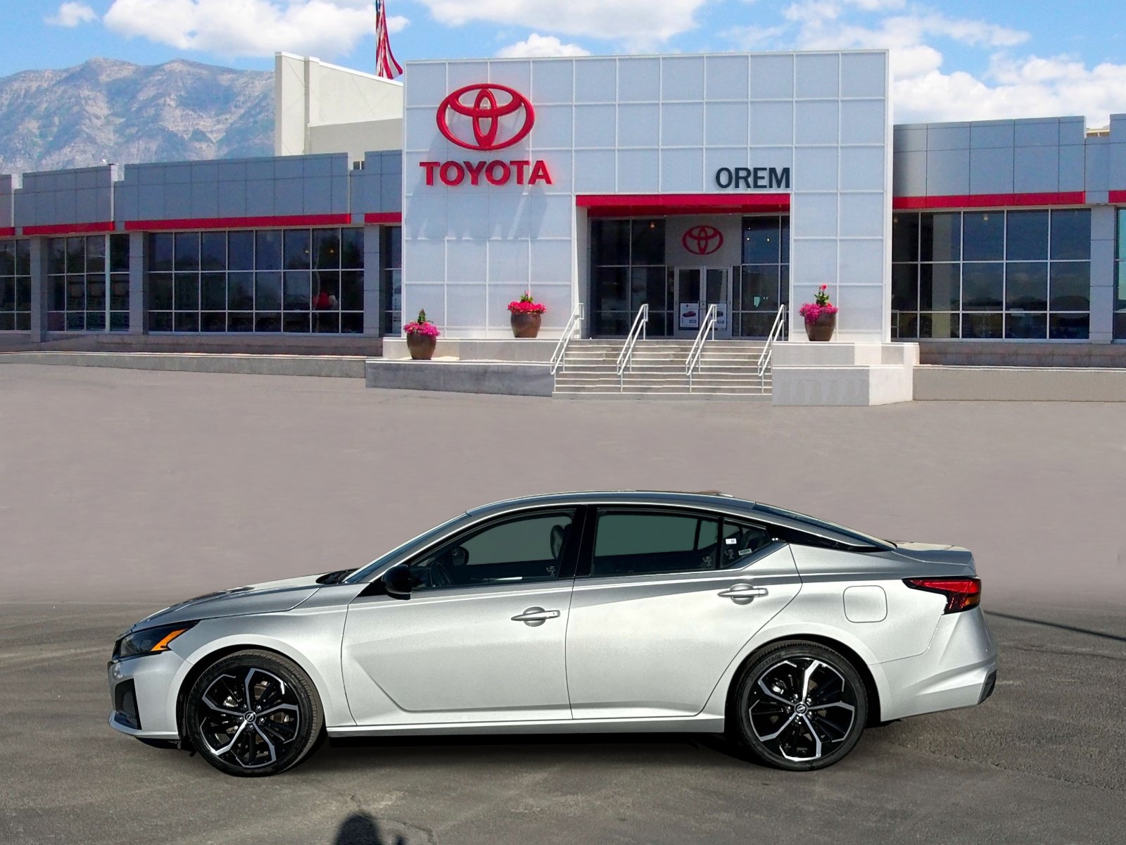 Used 2025 Nissan Altima 2.5 SR FWD image 7
