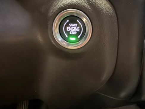 Used 2020 GMC Sierra 1500 SLT image 20