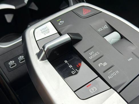 Used 2025 BMW X1 xDrive28i w/ Convenience Package image 29