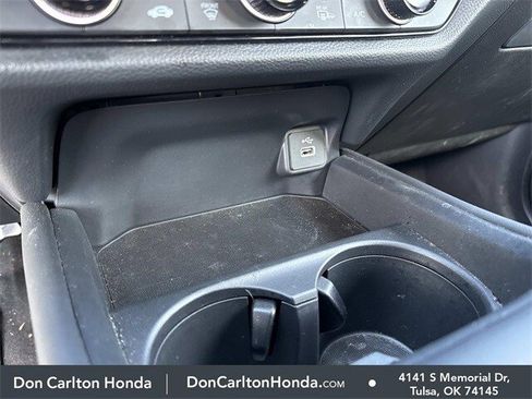 Used 2025 Honda HR-V Sport image 27