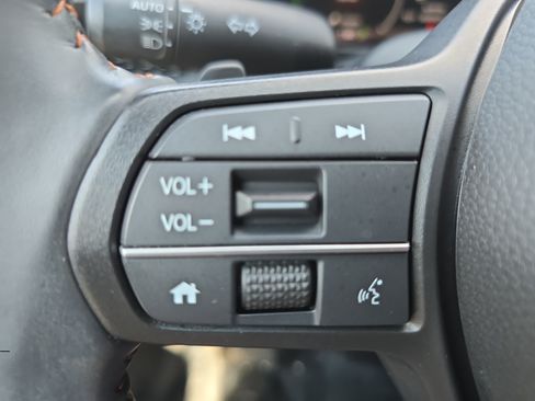 Used 2025 Honda CR-V Sport-L image 17