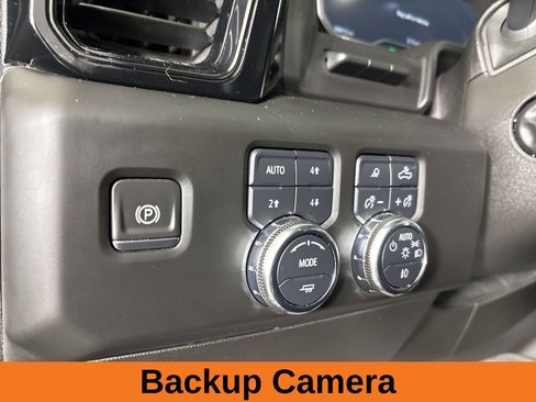 Used 2024 GMC Sierra 1500 AT4 w/ Technology Package image 10