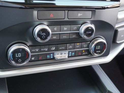 Used 2022 Ford Expedition XLT RWD image 19