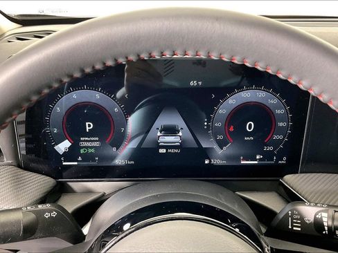 Certified 2025 Nissan Kicks SR FWD image 27