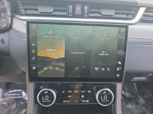 Used 2025 Jaguar F-PACE R-Dynamic S AWD/4WD image 20