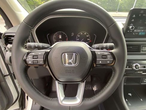 New 2025 Honda Pilot EX-L image 15