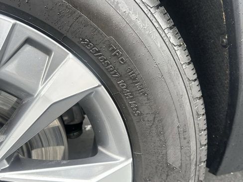 Certified 2025 Chevrolet Equinox LT image 34