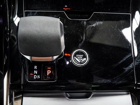 Used 2024 Land Rover Range Rover Sport SE image 20