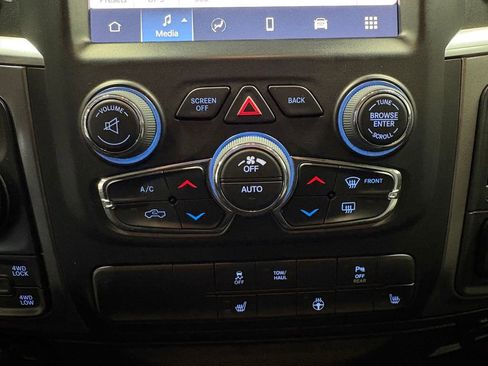 Used 2022 RAM 1500 Classic SLT w/ Electronics Convenience Group image 25