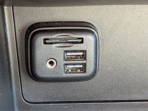 Used 2021 Chevrolet Colorado Z71 image 24