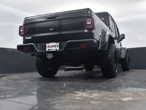 Used 2021 Jeep Gladiator Overland image 43