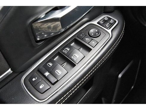 Used 2024 RAM 2500 Laramie w/ Towing Technology Group image 20