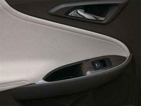 Used 2024 Chevrolet Malibu LT image 27