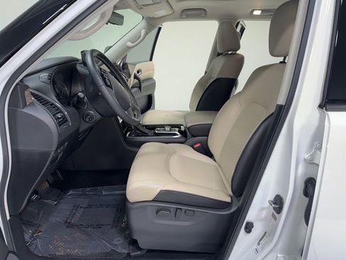 Used 2024 INFINITI QX80 Premium Select w/ Cargo Package image 16