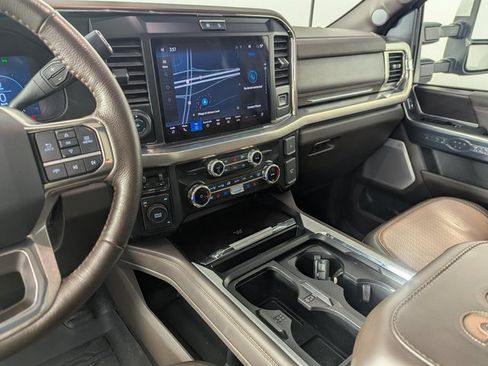 Used 2025 Ford F450 King Ranch w/ Chrome Package image 16